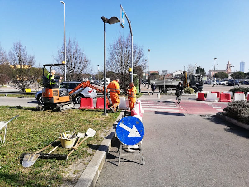 Attraversamenti pedonali Adriatica – via Cesenatico: al via i lavori