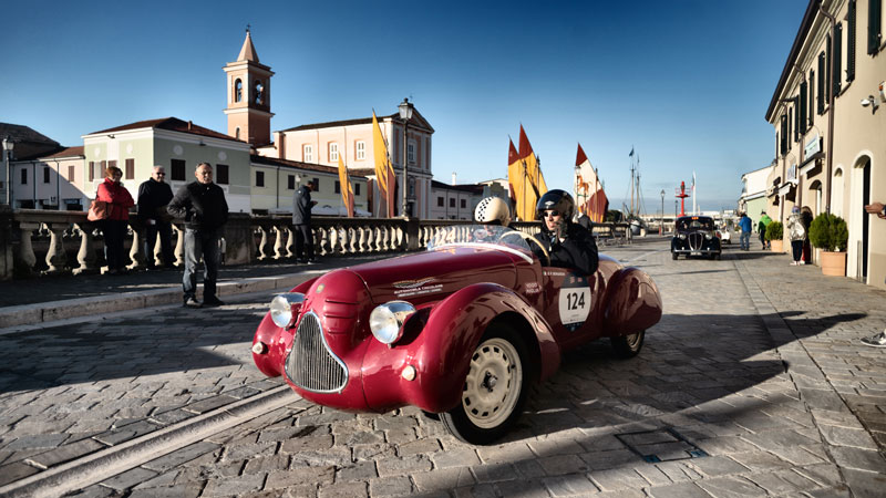 La 1000 miglia passa in città – FOTO