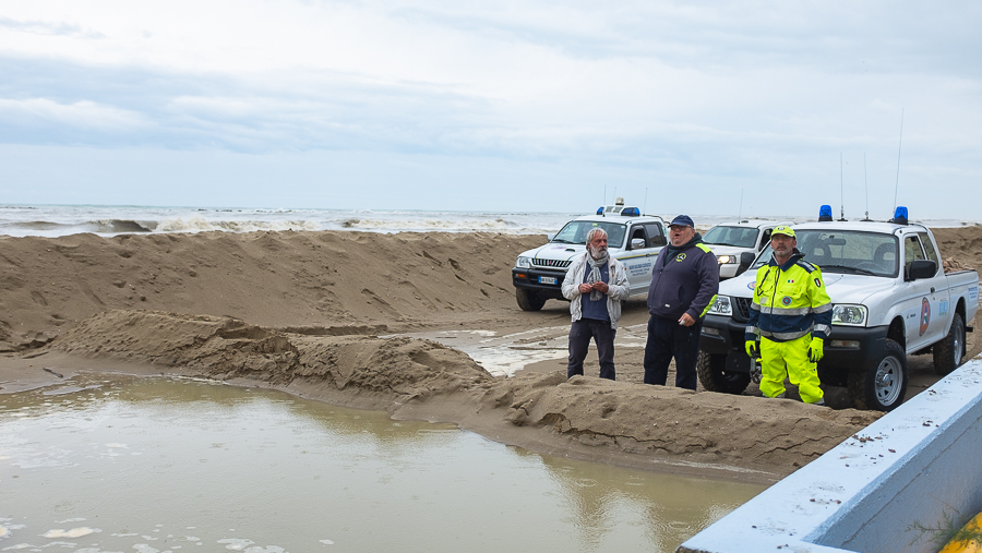 Maltempo a Cesenatico: allerta meteo, si chiudono le porte