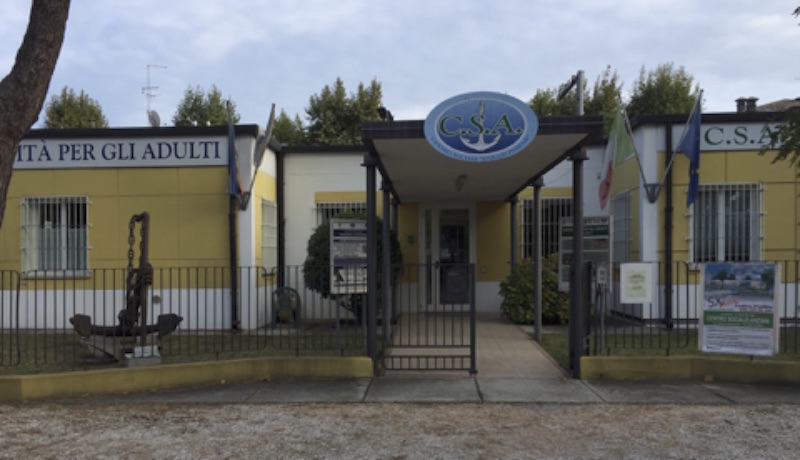 Cambio di guardia al centro sociale