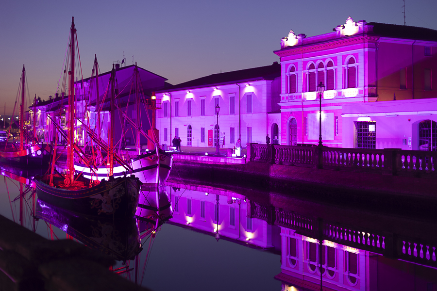 porto canale cesenatico rosa