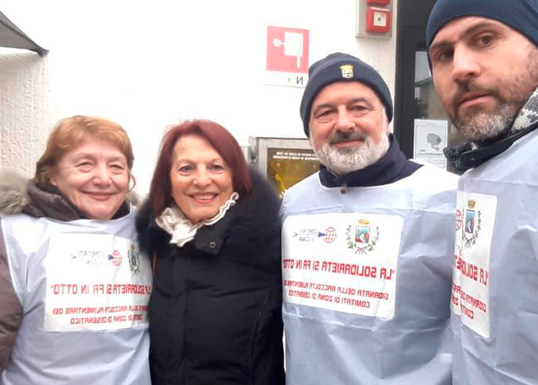 La solidarietà si fa in otto