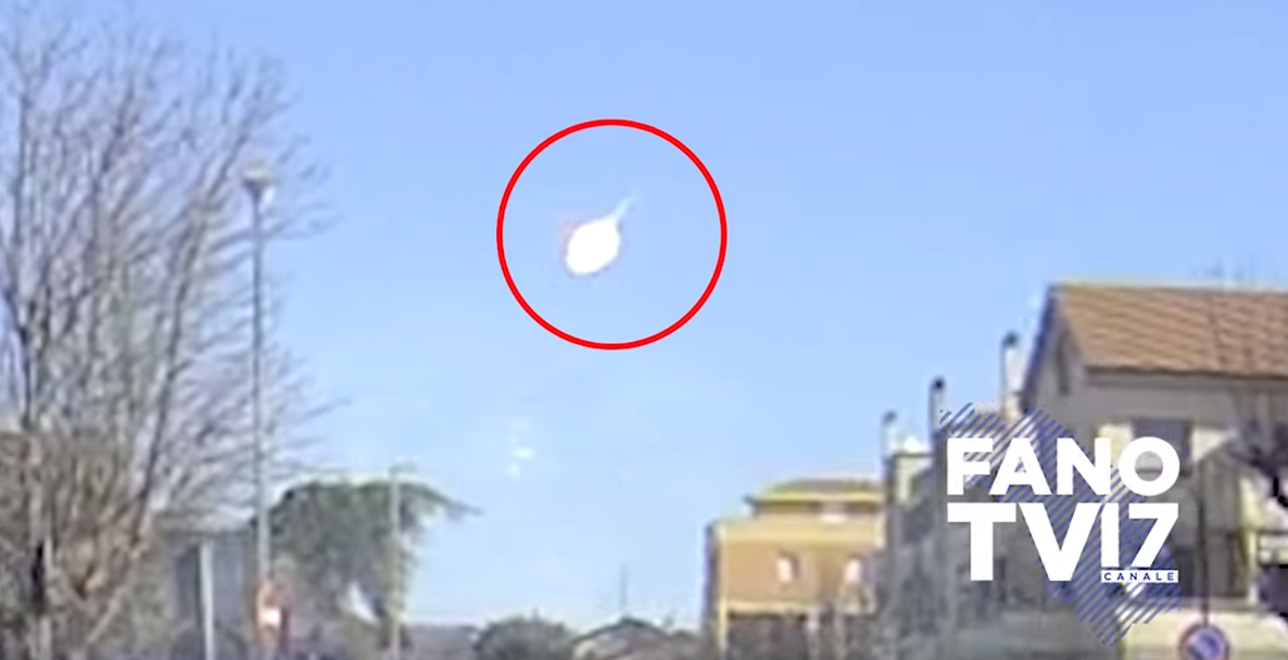 Meteorite in cielo – il video