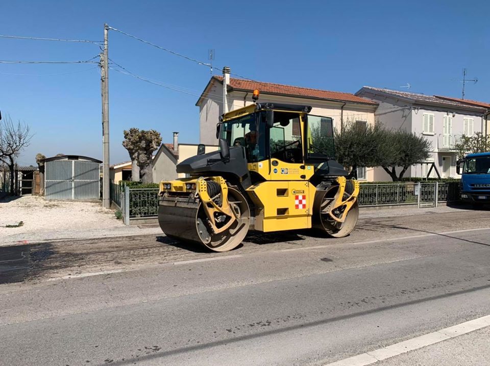 Oggi tornano al lavoro le ruspe in via Cesenatico