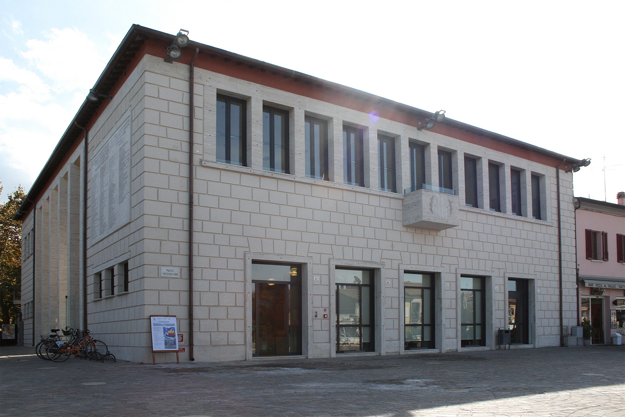 WWF Earth Tour: Cesenatico spegne la facciata della Biblioteca e del Museo