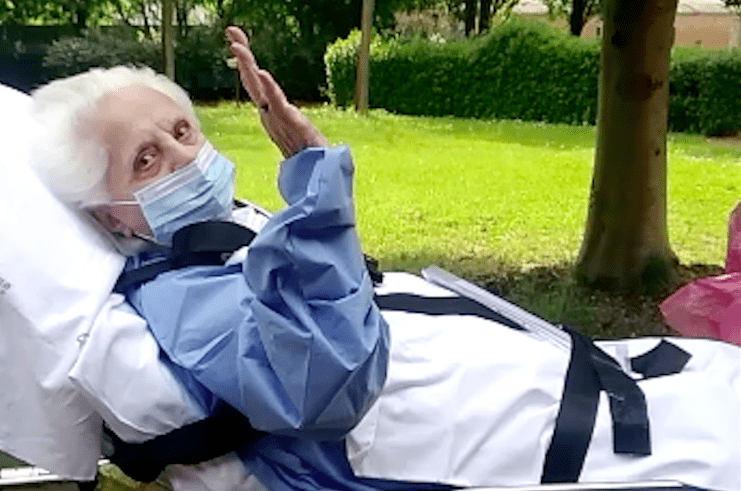Clara a 95 anni: “Ecco come ho sconfitto il Coronavirus”