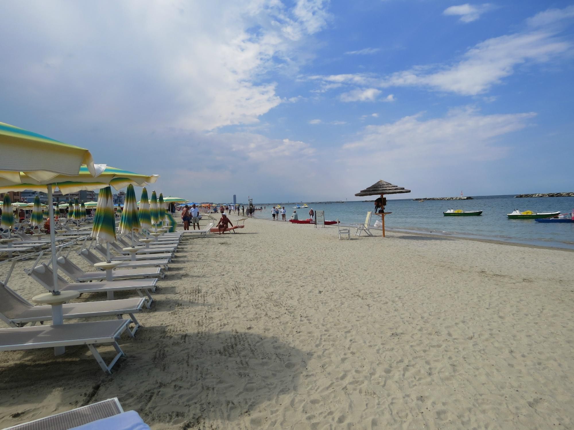 Stabilimenti balneari, a luglio calo del 30% in Romagna