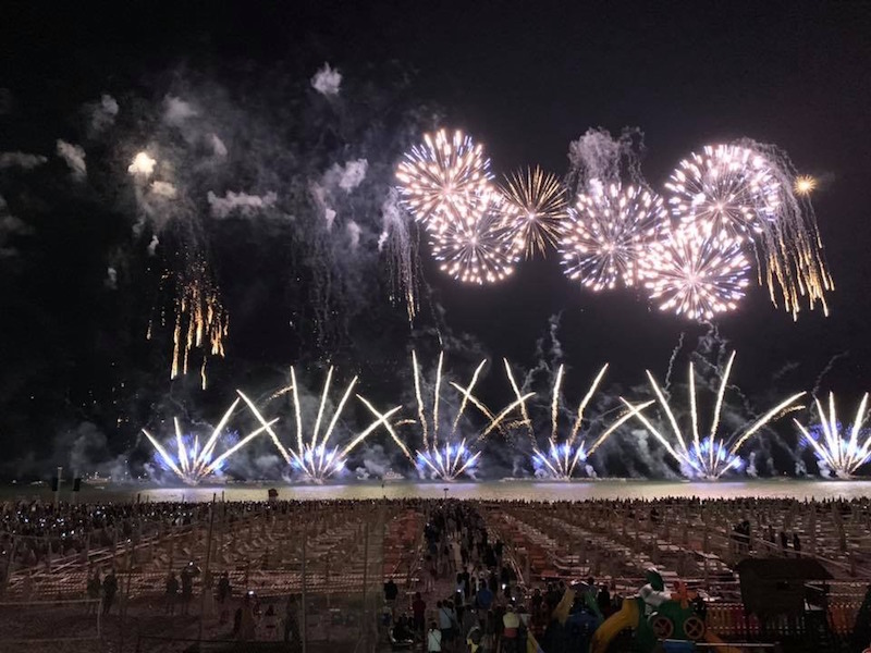 Fuochi d’artificio di Garibaldi posticipati alle 23 di domenica