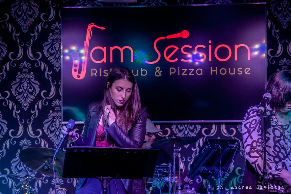 Il Jam Session non ci sta: “Noi venerdì aperti fino alle 24”