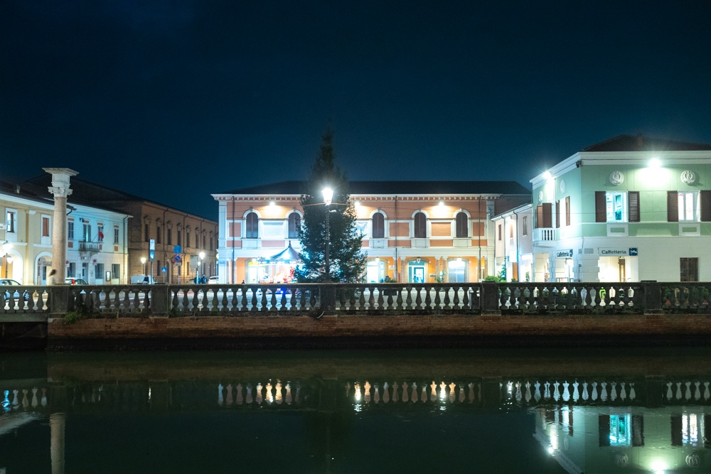 Natale 2020 a Cesenatico. L’albero c’è! Anche a Sala