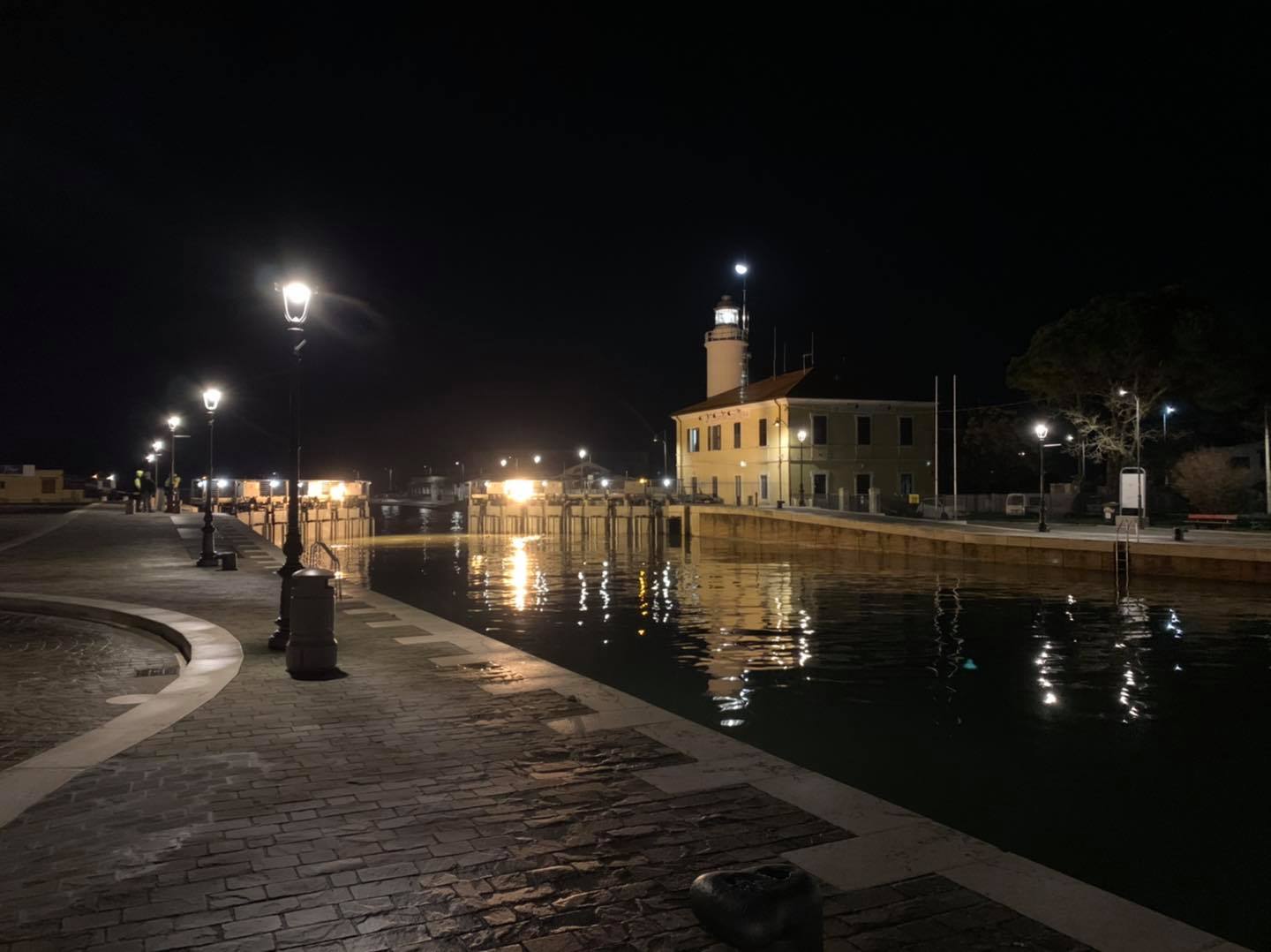 Riaperte le Porte Vinciane: i pescherecci tornano in mare