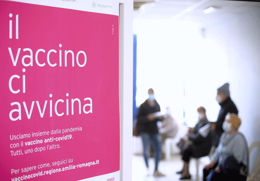 In Emilia Romagna i ventenni sono più vaccinati dei sessantenni