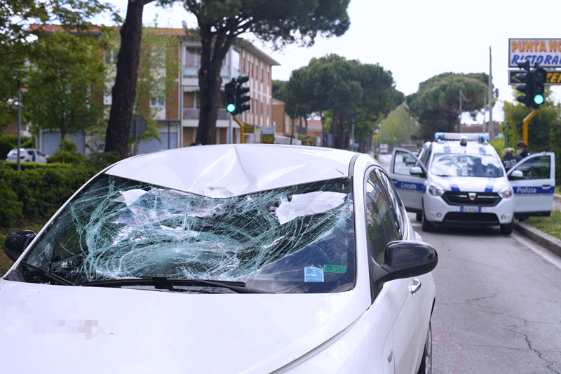 Grave incidente in via Mazzini