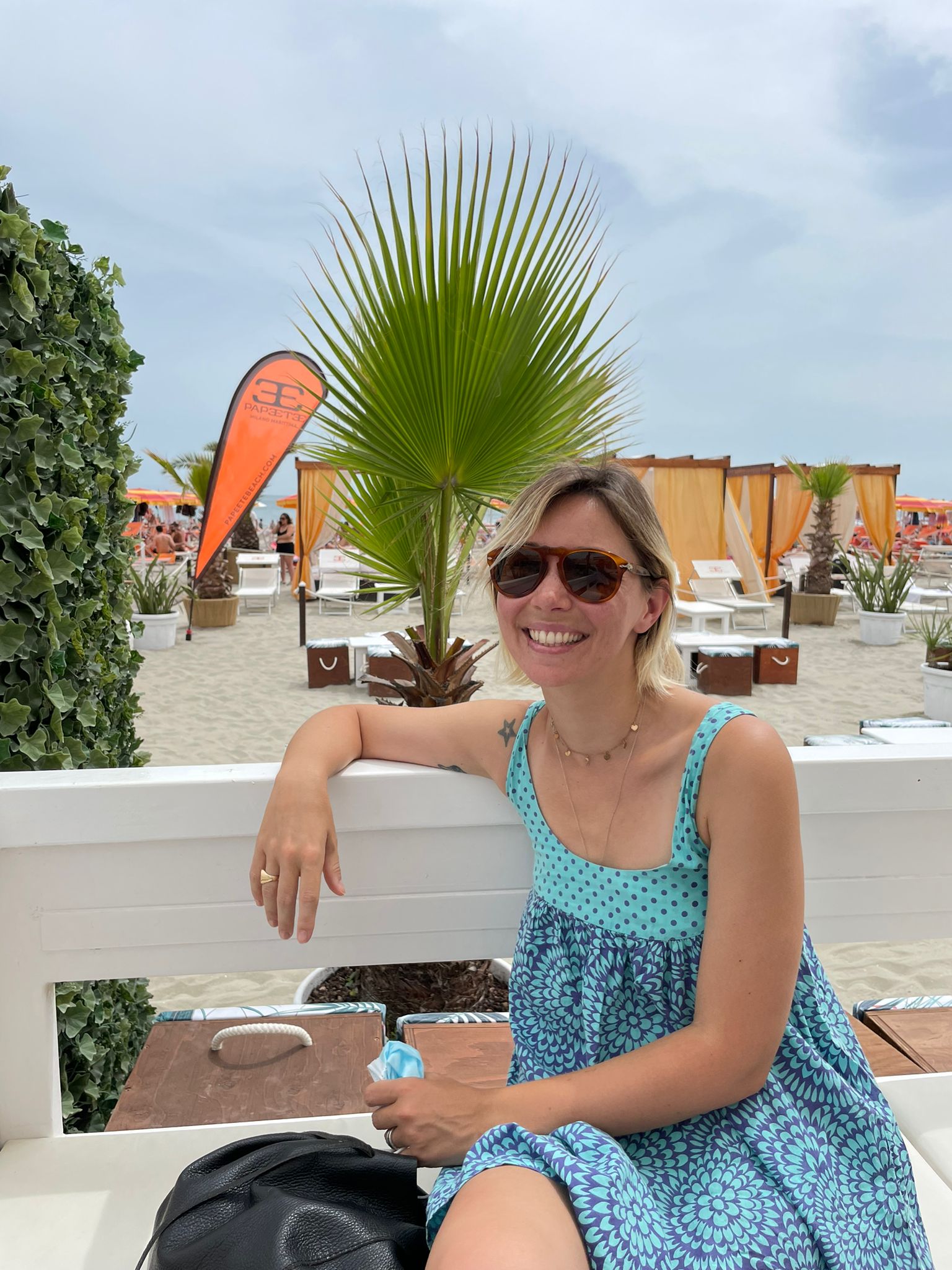 Flaminia Bolzan, un tocco di noir al Papeete Beach