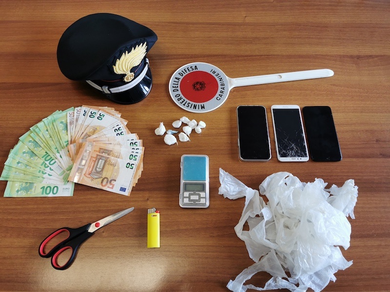 Spacciava cocaina, arrestato pusher