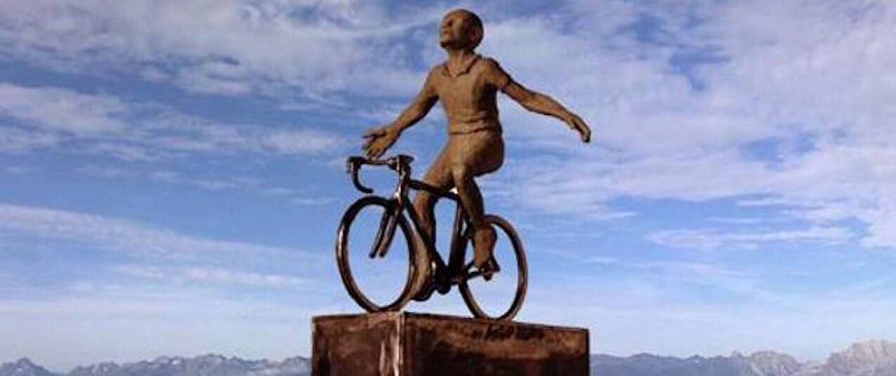Sabato a Montecampione inaugura la maxi-statua di Pantani
