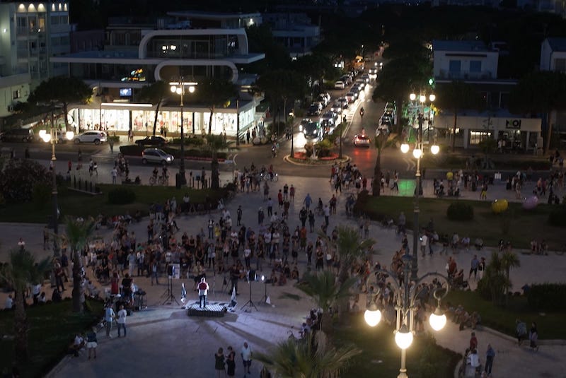 “La pandemia è una fesseria”: il No Paura Day a Cesenatico