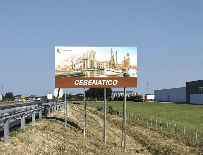 Cesenatico fa bella mostra mostra in autostrada