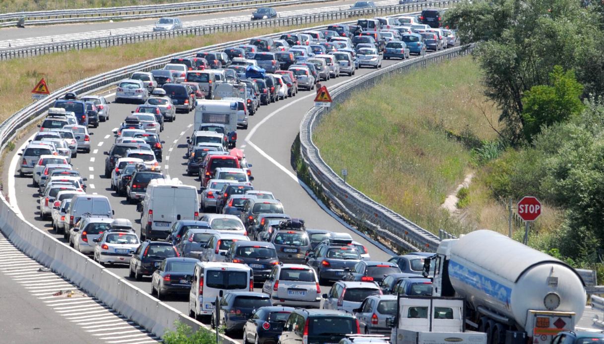 Incidente in A14: code chilometriche tra Cesena e Forlì