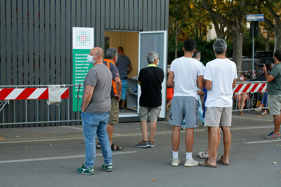 Vacciniamo la Riviera, a Ferragosto il camper dell’Ausl torna a Cesenatico