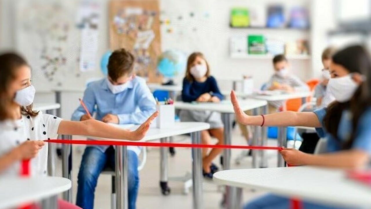 Torna la dad alla scuola elementare di Madonnina