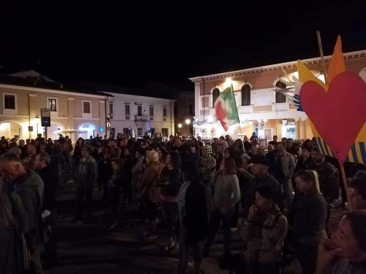 Anticipata a martedì sera la manifestazione contro il Green-Pass