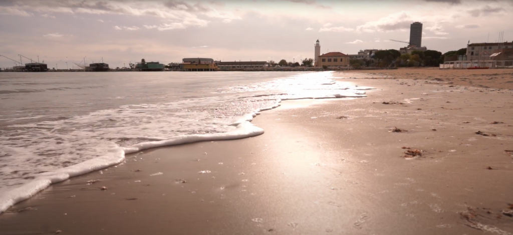 mare in autunno