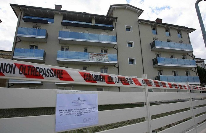 Ex hotel Riviera, la notaia Scardovi si difende dalle accuse