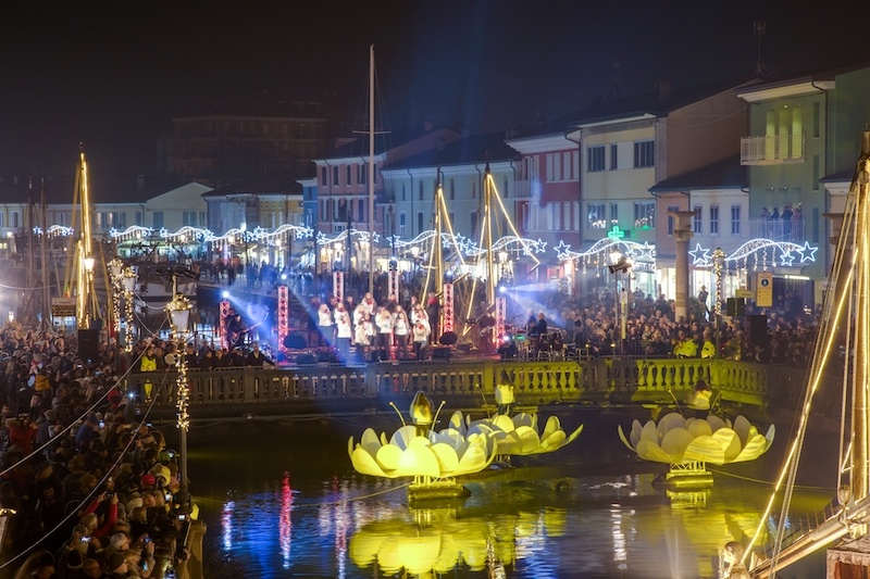 Luminarie di Natale accese dal 3 dicembre in tutta la Riviera