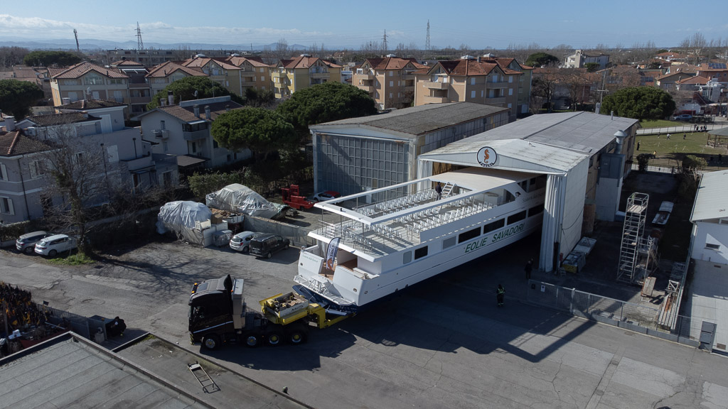 I cantieri Foschi forgiano il colosso del mare