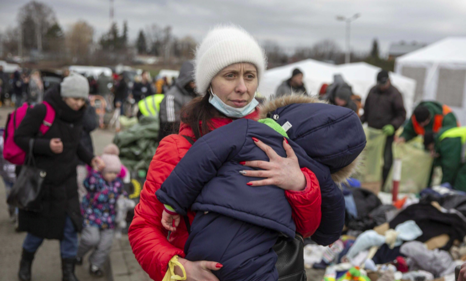 Bonaccini: “Gli arrivi dei profughi ucraini stanno calando”