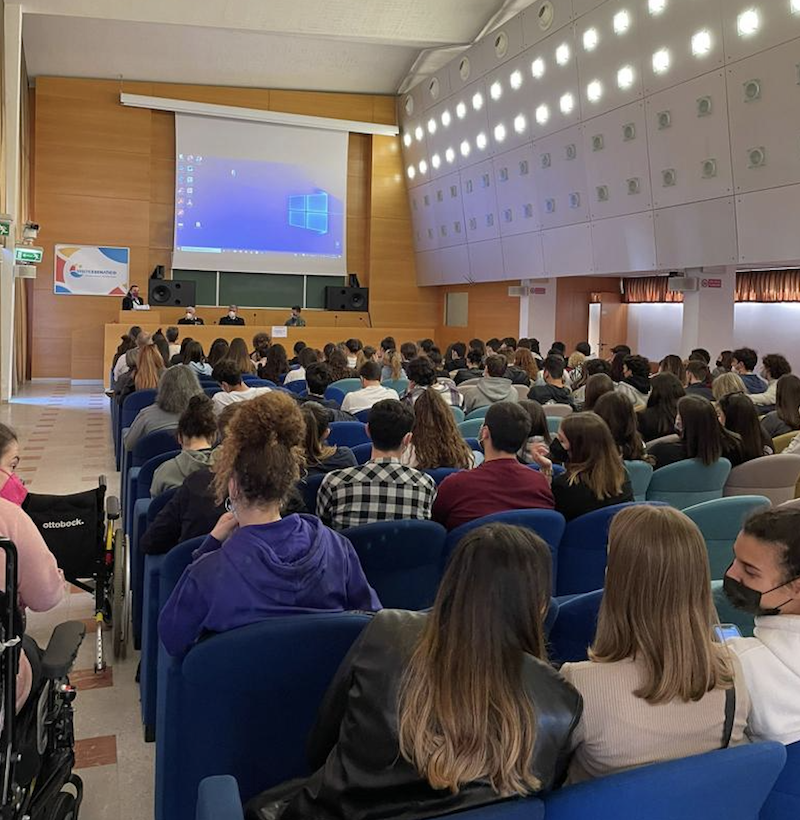 Forze dell’ordine, scuola e universitari: l’iniziativa di orientamento