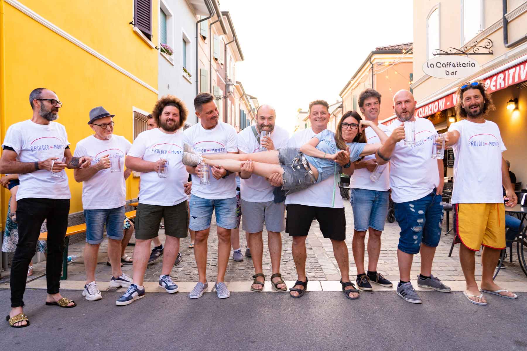 Il divoratore di salsicce è Yanko LE FOTO