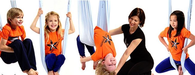 A Cesenatico partono i corsi per l’infanzia di “Antigravity Yoga Kids”