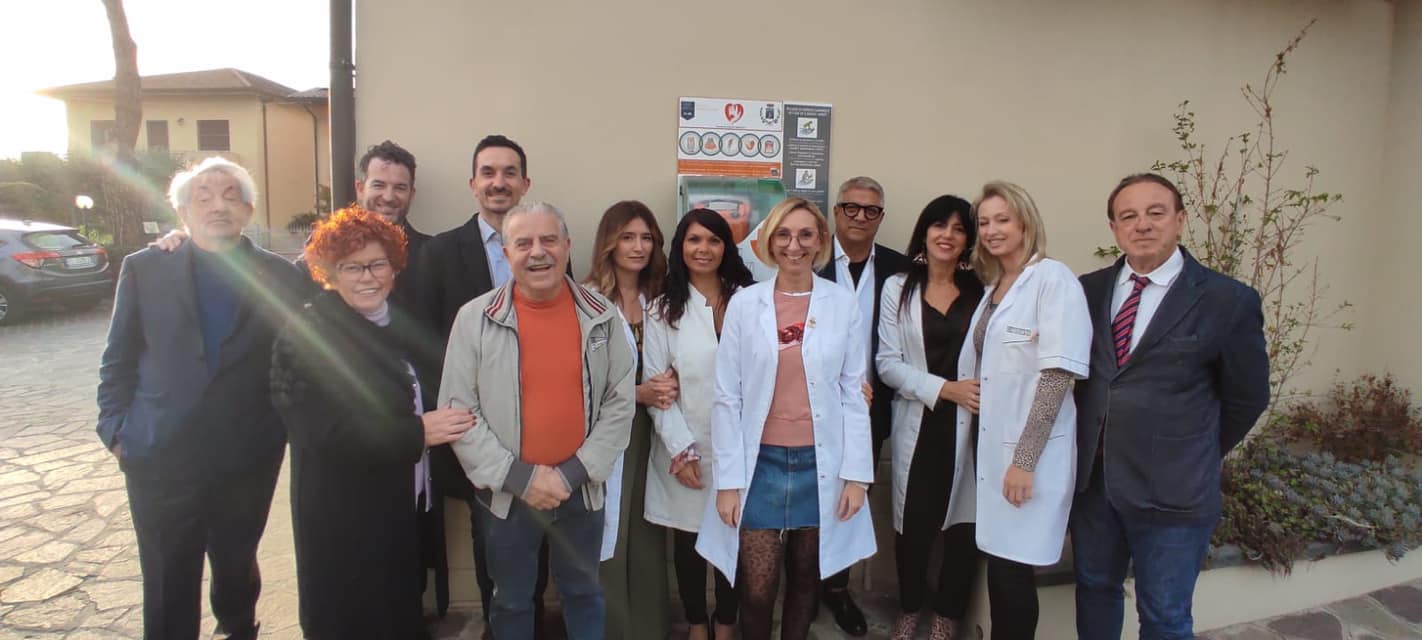 A Sala inaugurato un nuovo defibrillatore