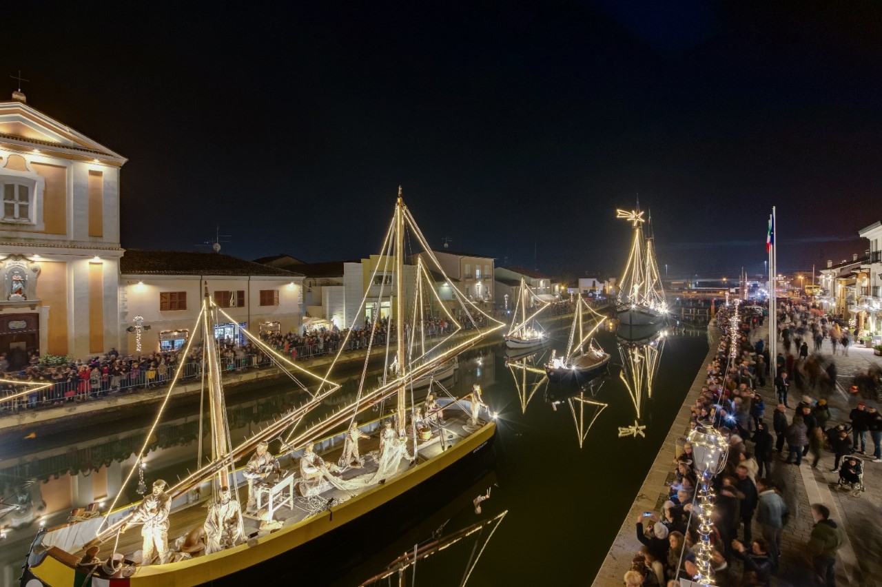 Presepe della Marineria e albero di piazza Pisacane: oggi a Cesenatico si accende il Natale