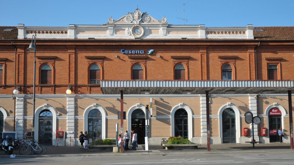 stazione ferroviaria di cesena