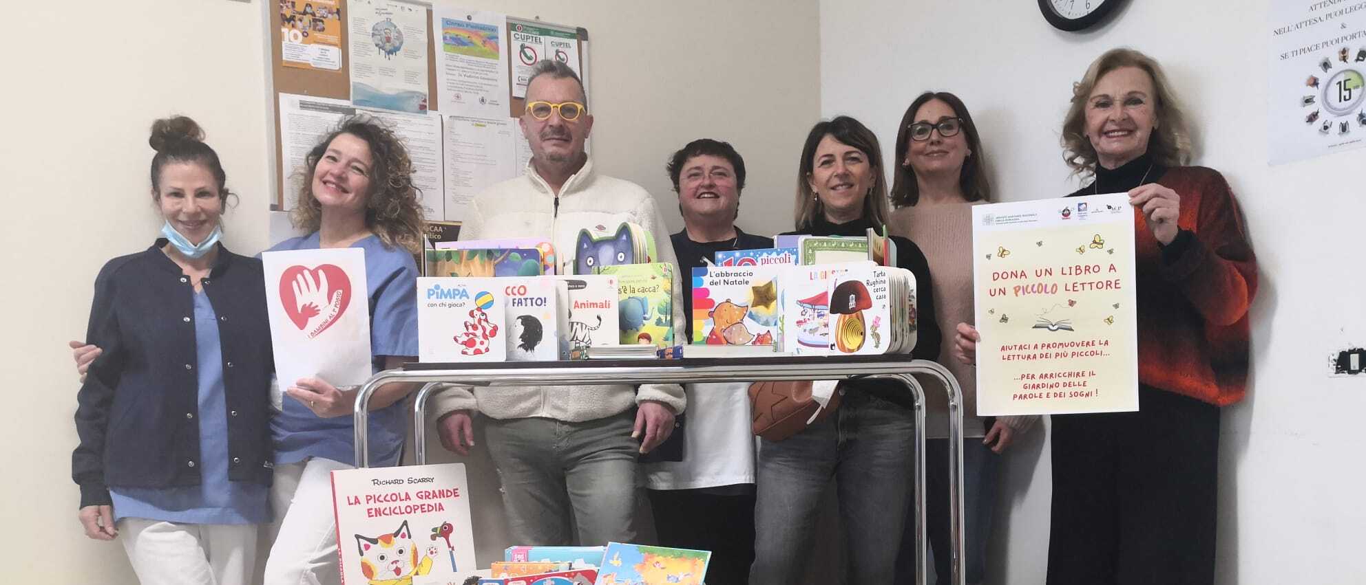 La Libreria Mondadori dona i libri alla pediatria