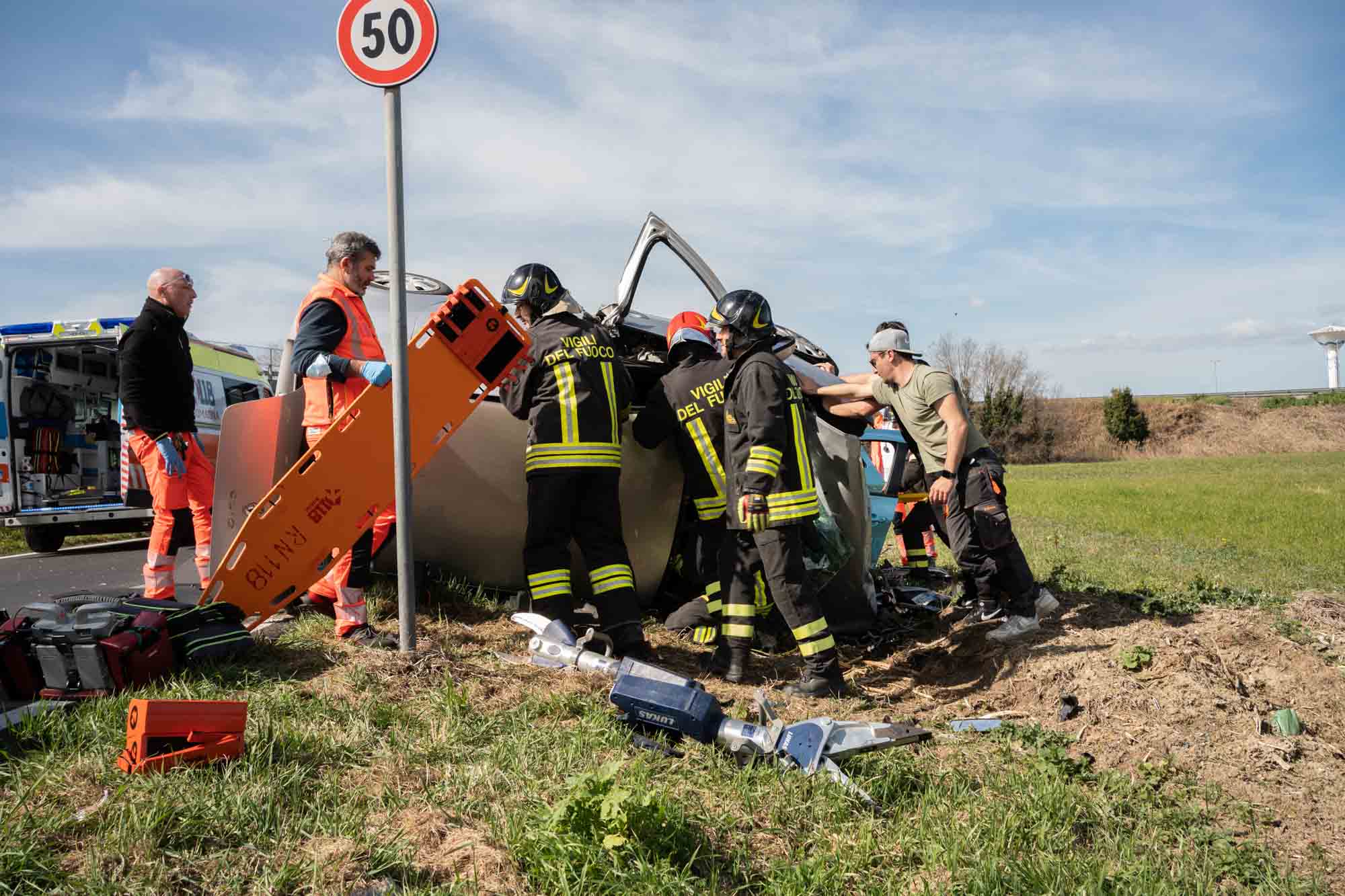 incidente via pisciatello frontale