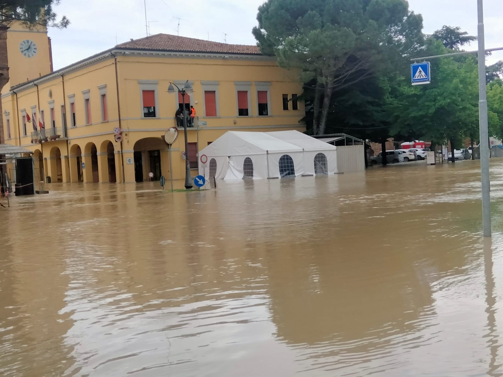 All’alba prime evacuazioni nel comune di Cervia