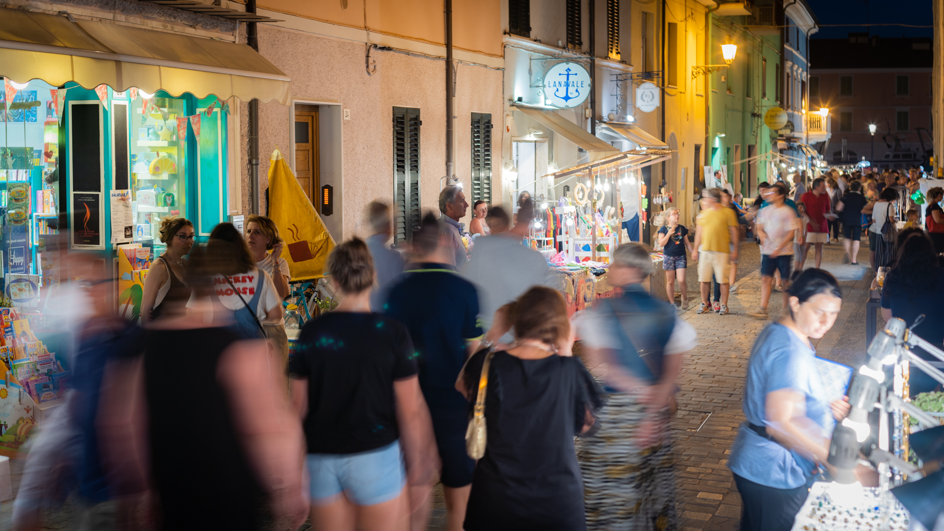 Cesenatico risveglia l’estate: al via i mercatini creativi