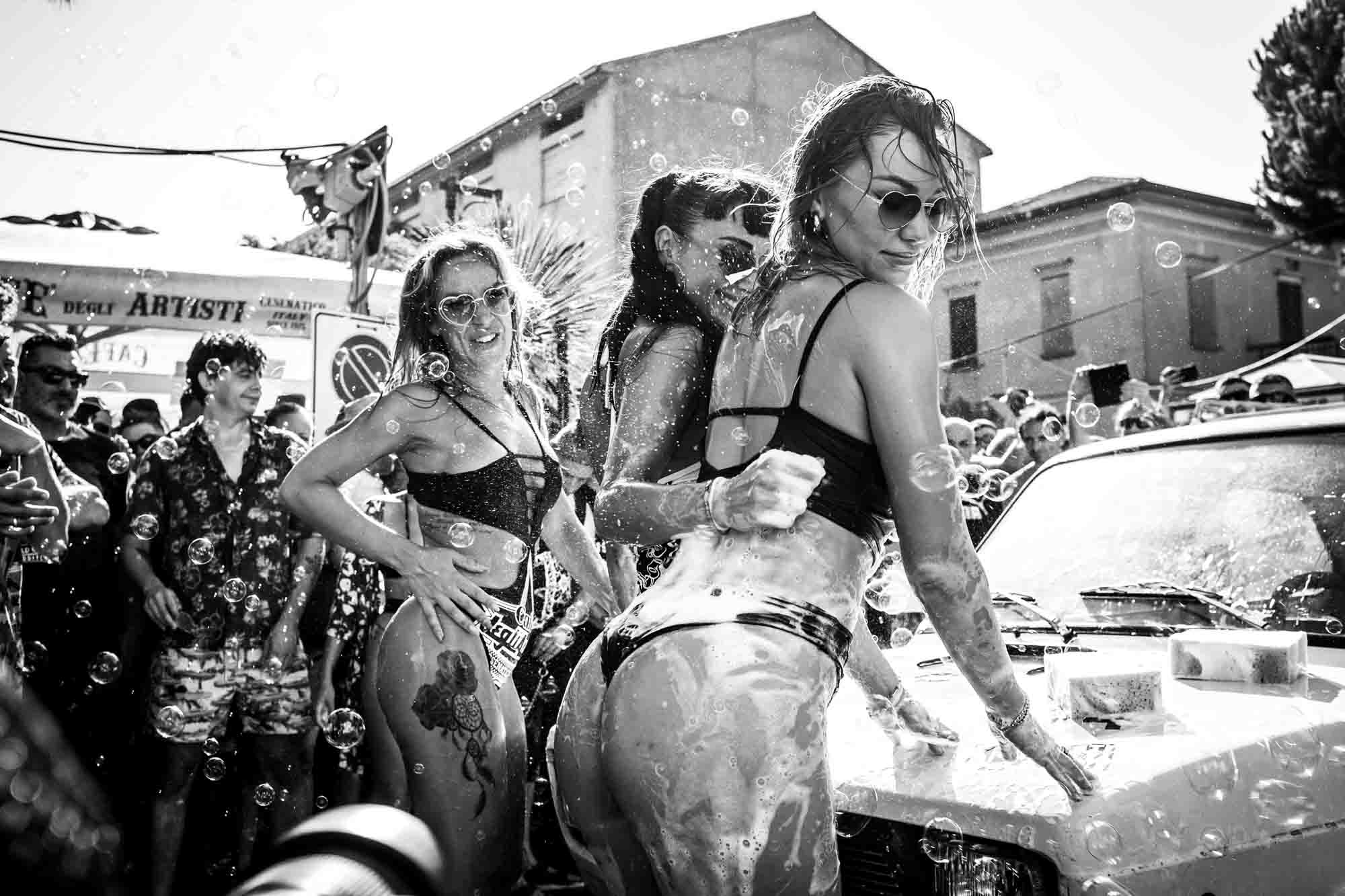 Biker Bikini Benefit, la saga continua – le foto