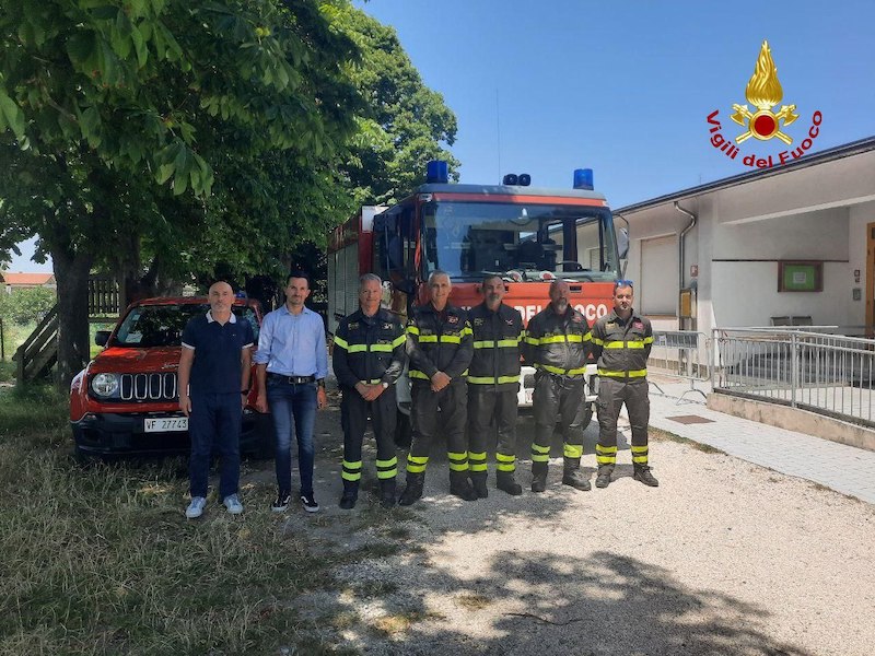 Il sindaco nella nuova sede dei vigili del fuoco volontari