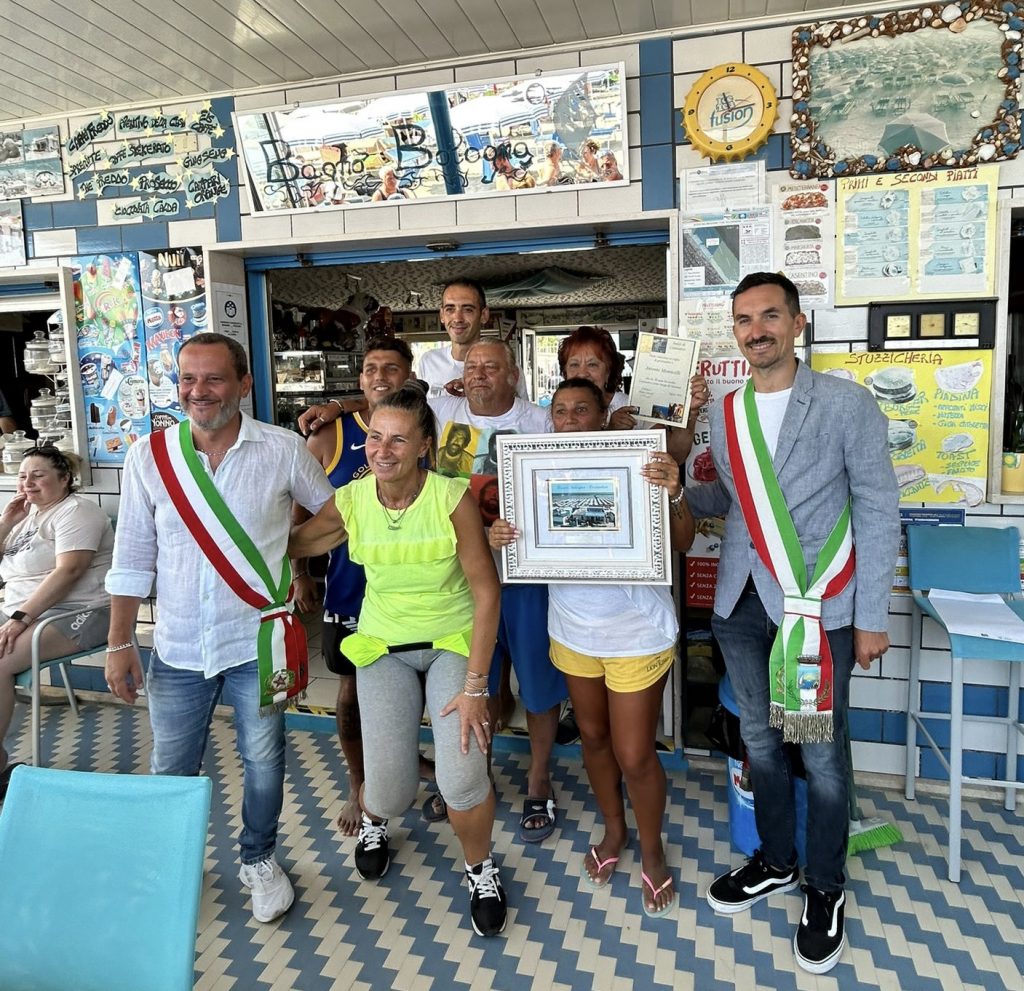 ciro turista spiaggia mare