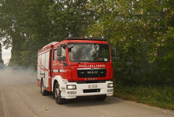 vigili del fuoco sterpaglie