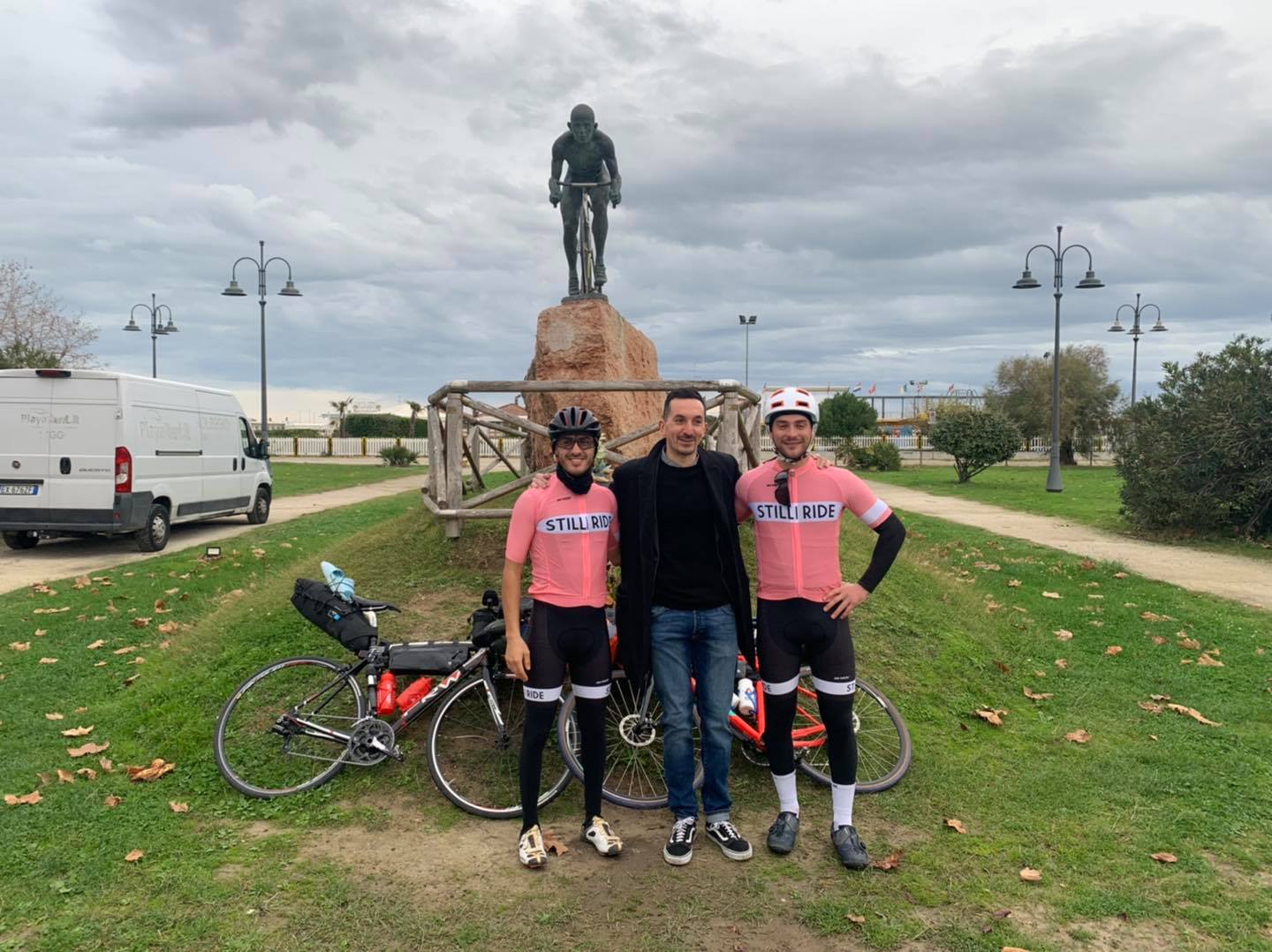 Da Cesenatico a Compostela in bici per una nobile causa