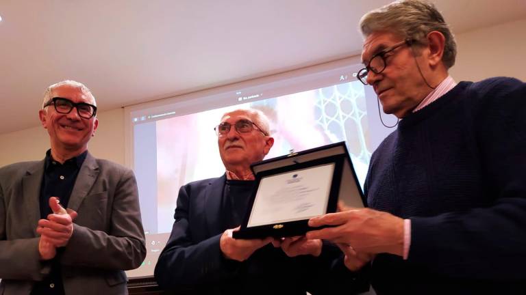 Premiato Giovanni Saragoni: 50 anni di vita nella ferramenta di Villamarina