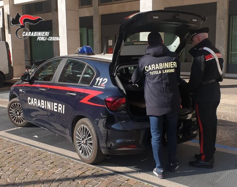 Sicurezza sul lavoro, sospesa l’attività di una ditta edile di Cesenatico