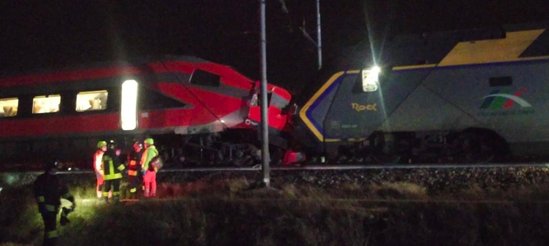 Scontro fra treni, meglio evitare la linea Bologna – Rimini