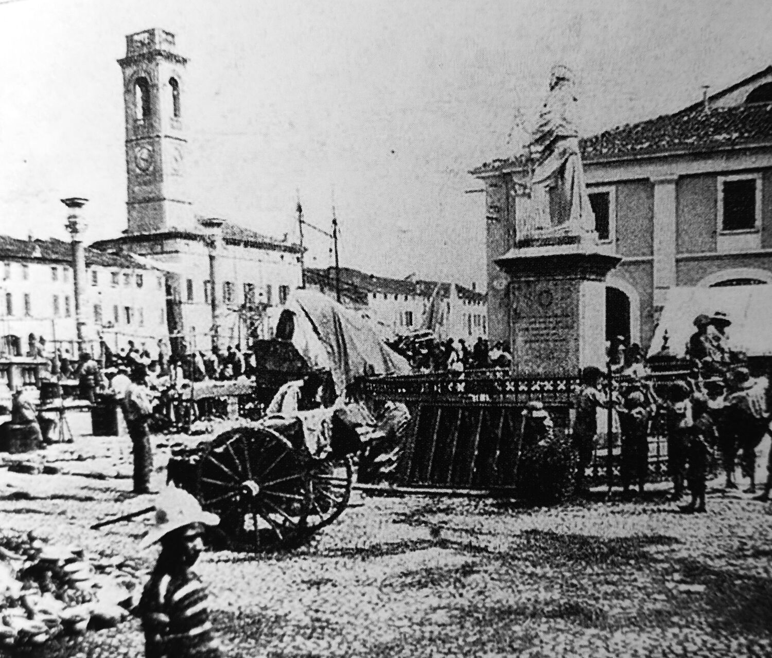 Cesenatico non dimentica Mazzini: corona di alloro in piazza Pisacane